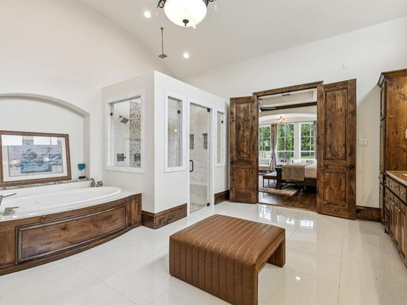 5600  Twin Cities Lane , McKinney Texas 75070