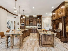 5600  Twin Cities Lane , McKinney Texas 75070