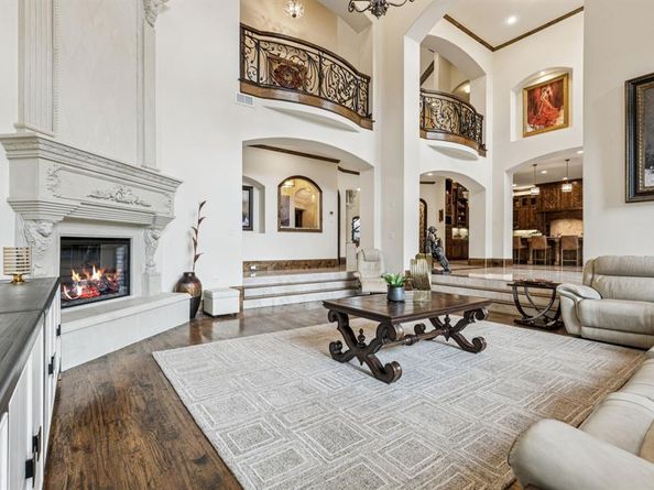 5600  Twin Cities Lane , McKinney Texas 75070