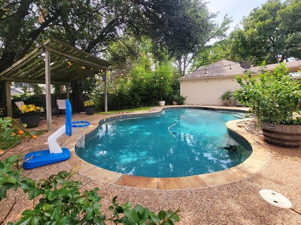 2200  Strathmore Drive , Highland Village Texas 75077