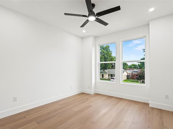 3641  Espanola Drive , Dallas Texas 75220