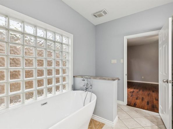 5801  Orchid Lane , Dallas Texas 75230