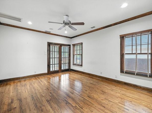 3328 W 4th Street , Fort Worth Texas 76107