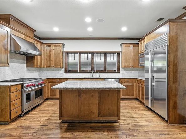 3328 W 4th Street , Fort Worth Texas 76107