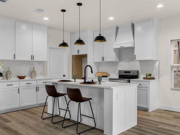 1910  Avenue B  , Fort Worth Texas 76104