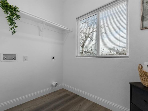 1910  Avenue B  , Fort Worth Texas 76104