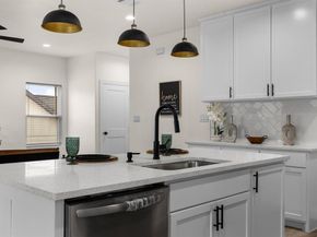 1910  Avenue B  , Fort Worth Texas 76104