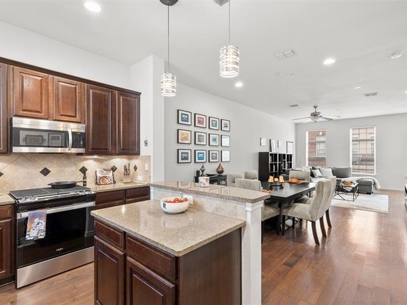 15814  Breedlove Place  137, Addison Texas 75001