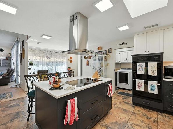 3222  Stonehenge Lane , Carrollton Texas 75006
