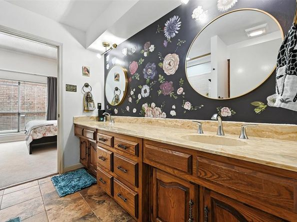 3222  Stonehenge Lane , Carrollton Texas 75006