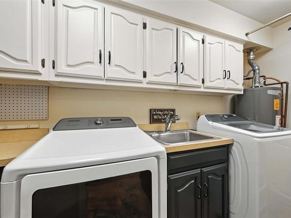 3222  Stonehenge Lane , Carrollton Texas 75006