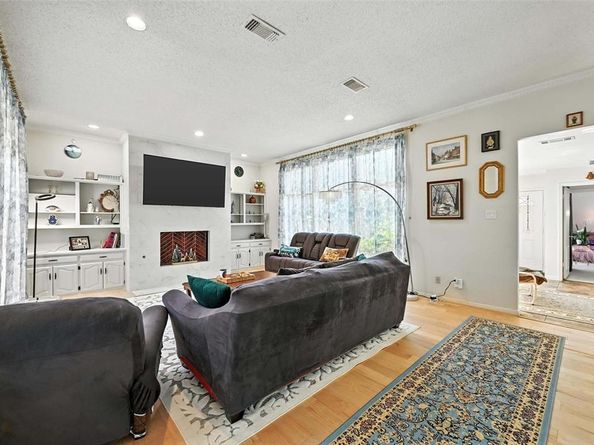 3222  Stonehenge Lane , Carrollton Texas 75006