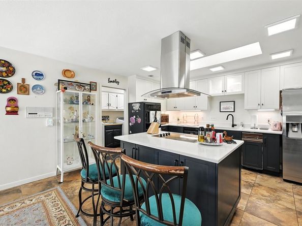 3222  Stonehenge Lane , Carrollton Texas 75006