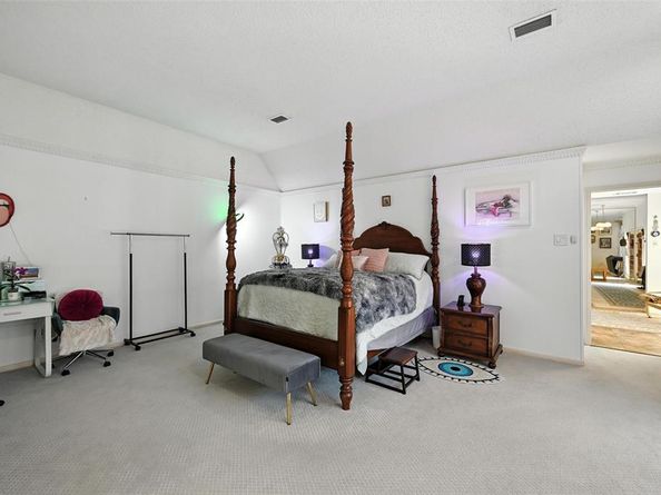 3222  Stonehenge Lane , Carrollton Texas 75006