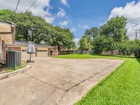 903  Leslie Drive , Arlington Texas 76012