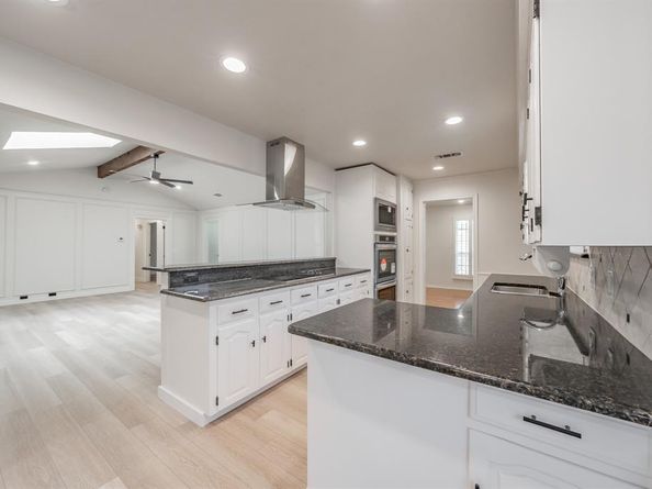 903  Leslie Drive , Arlington Texas 76012