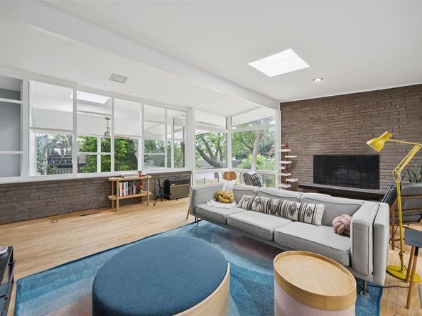 7046  Gaston Avenue , Dallas Texas 75214
