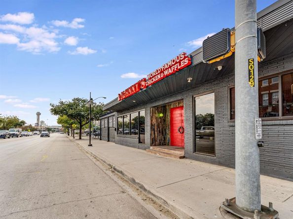 2080  Kelly   105, Dallas Texas 75215