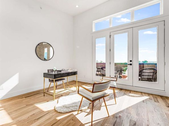 2080  Kelly   105, Dallas Texas 75215