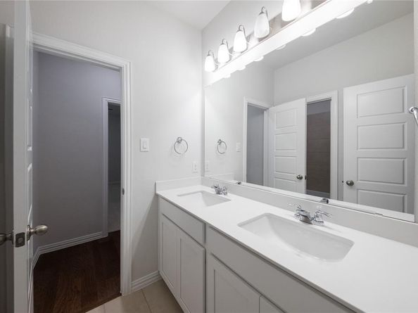 2100  Briarbrook Drive , Denton Texas 76207