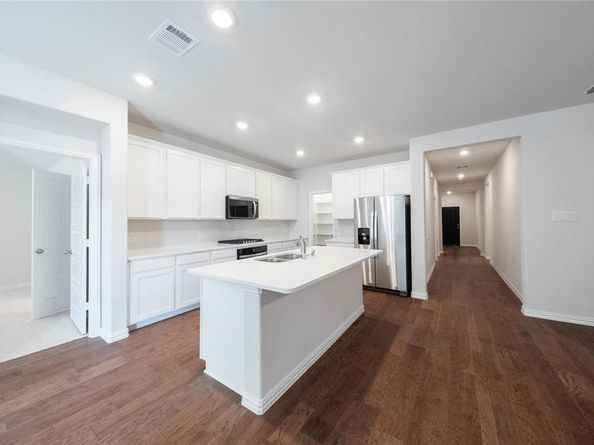 2100  Briarbrook Drive , Denton Texas 76207