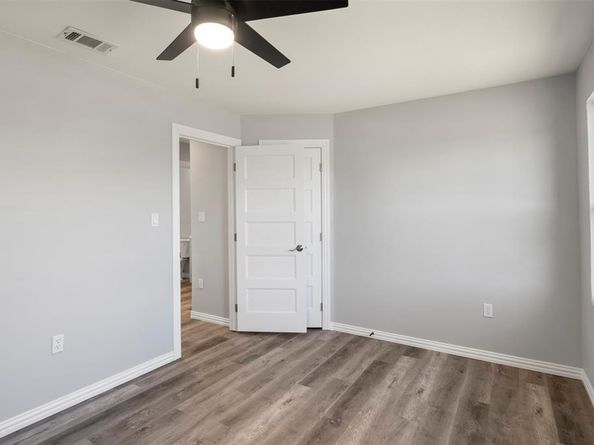 6543  Tioga Circle , Dallas Texas 75241