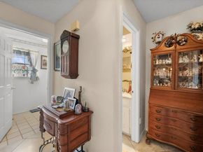 1005  Acorn Court , Arlington Texas 76012