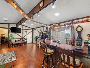 1005  Acorn Court , Arlington Texas 76012