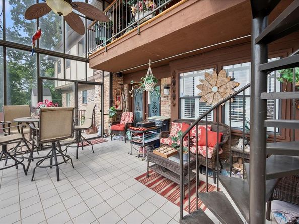 1005  Acorn Court , Arlington Texas 76012