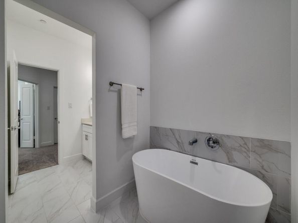 5613  Woodlands Drive , The Colony Texas 75056