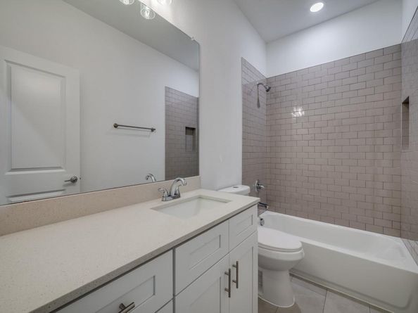 5613  Woodlands Drive , The Colony Texas 75056