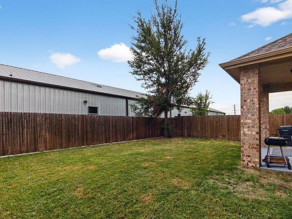 200  Black Bear Drive , McKinney Texas 75071