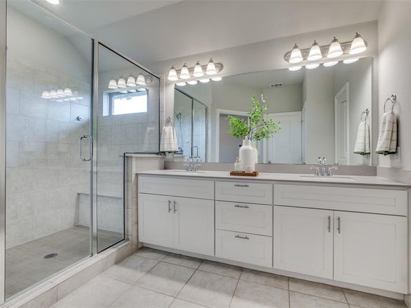 517  Hutchinson Lane , Lewisville Texas 75077