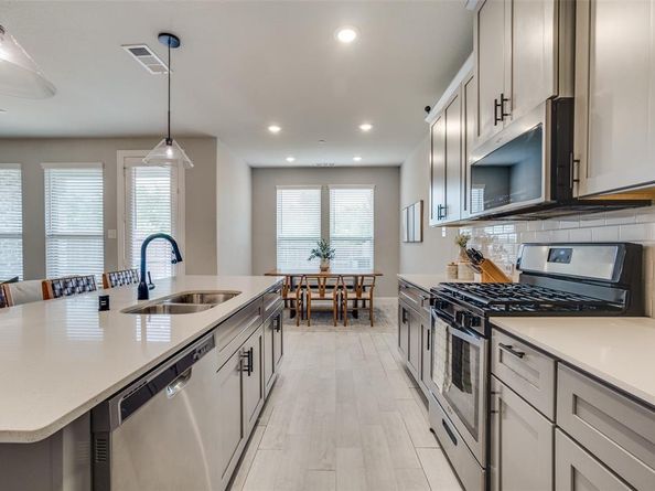 517  Hutchinson Lane , Lewisville Texas 75077