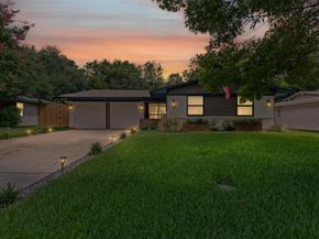 812  Warren Way , Richardson Texas 75080