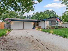 812  Warren Way , Richardson Texas 75080