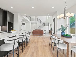 1526  Claude Street , Dallas Texas 75203