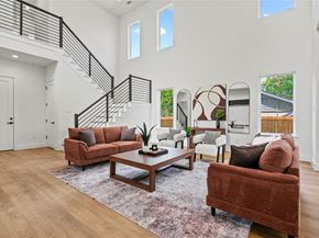 1526  Claude Street , Dallas Texas 75203