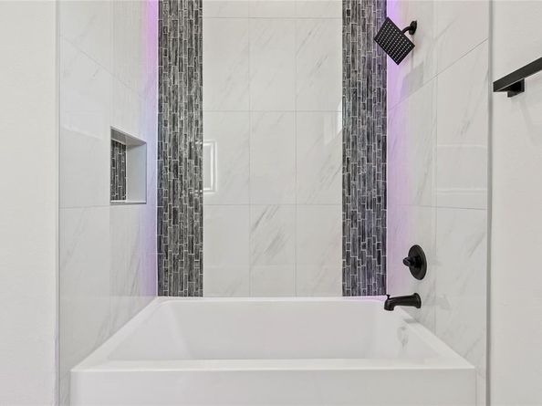 1526  Claude Street , Dallas Texas 75203