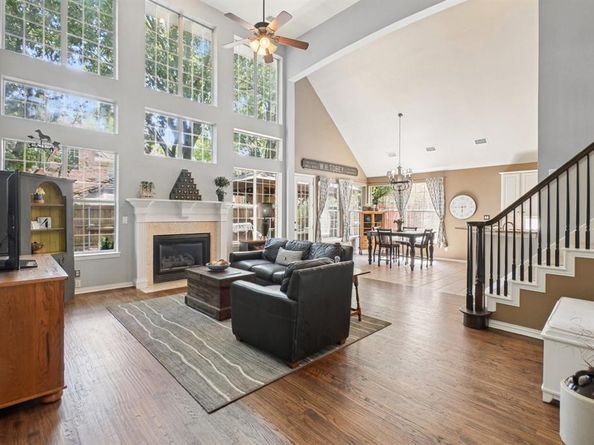 2805  Dove Court , McKinney Texas 75072