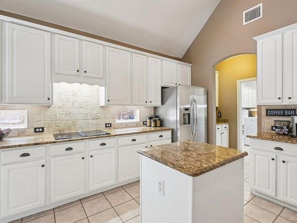 2805  Dove Court , McKinney Texas 75072