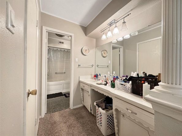 5121  Chalet Lane , Dallas Texas 75232
