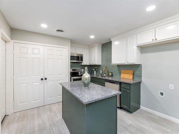 2619  Materhorn Drive , Dallas Texas 75228