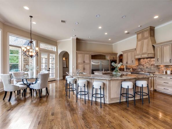 5973  Azalea Lane , Dallas Texas 75230