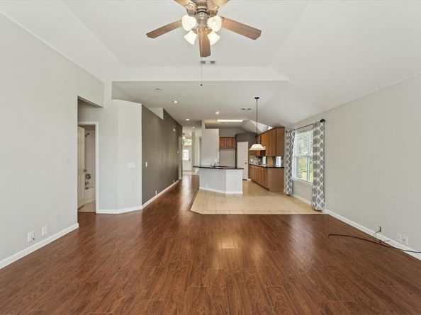 6909  Crenshaw Lane , Denton Texas 76210