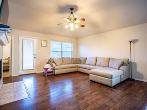 536  Cross Ridge Circle N, Fort Worth Texas 76120