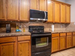 536  Cross Ridge Circle N, Fort Worth Texas 76120