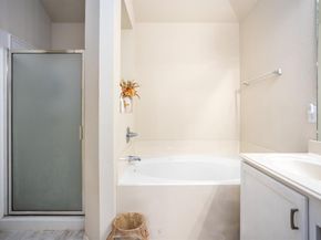 536  Cross Ridge Circle N, Fort Worth Texas 76120
