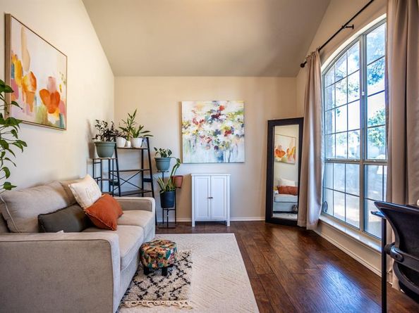 536  Cross Ridge Circle N, Fort Worth Texas 76120