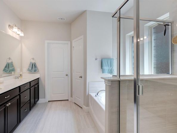 11833  Toppell Trail , Fort Worth Texas 76052